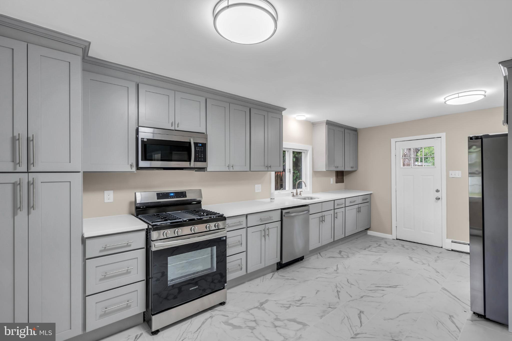 102 Sunset Street Browns Mills, NJ 08015 - Photo 10 of 27