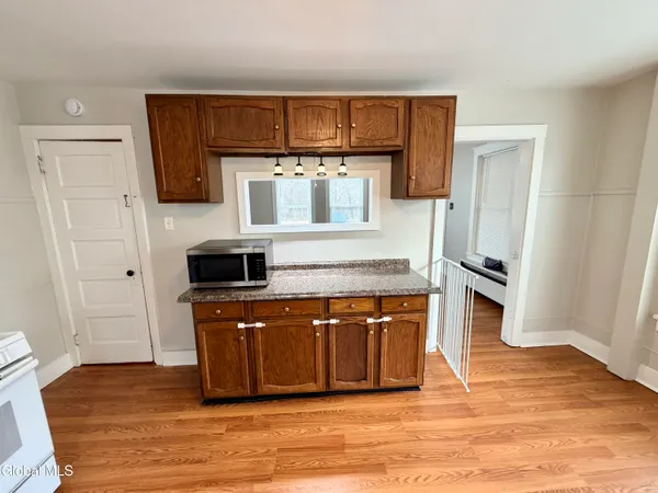 $1,500 | 39-41 Roosevelt Road, Amsterdam, NY 12010