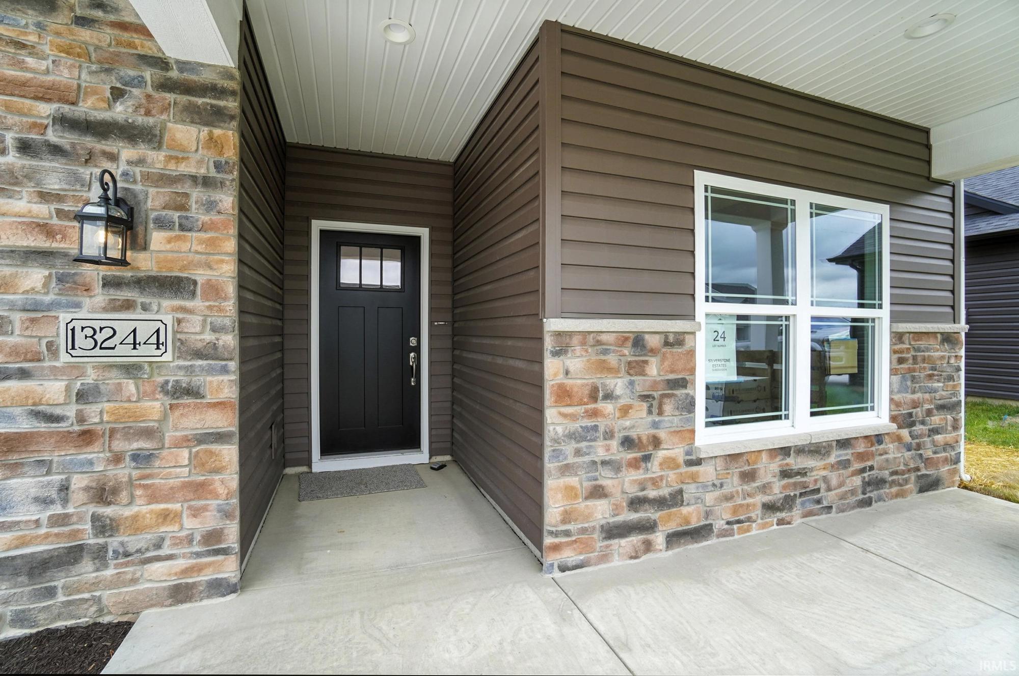 13244 Watling Path Fort Wayne, IN 46818 - Photo 2 of 36