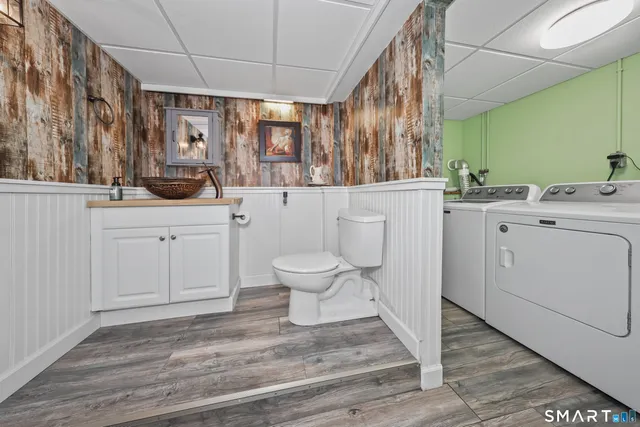 $489,900 | 77 Crest Road, Southington, CT 06489