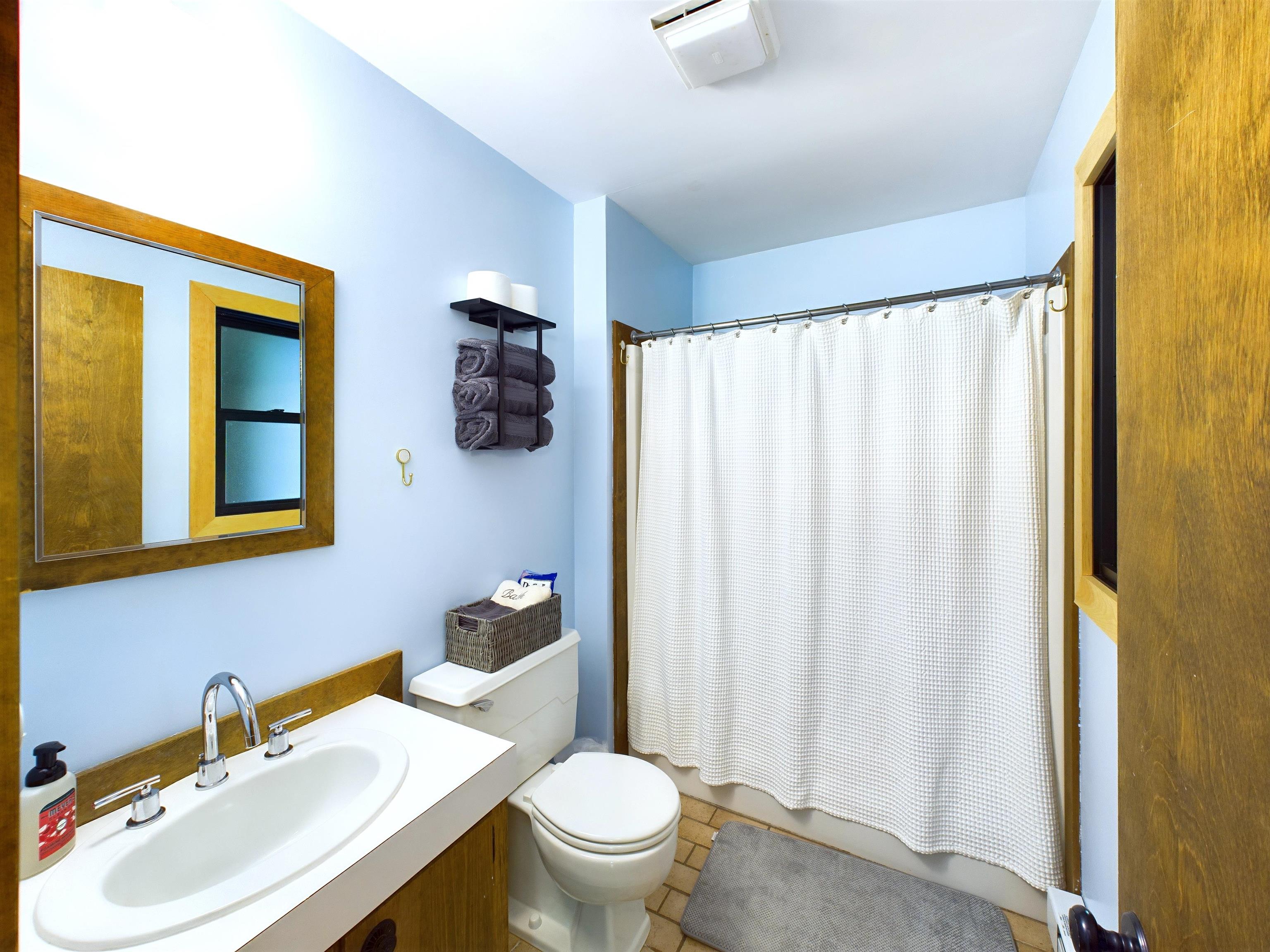 89 Falcon Loop Road East Rochester, VT 05767 - Photo 5 of 33