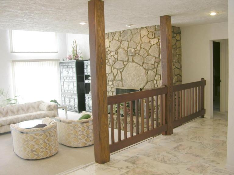 5335 Silver Fox Road Roanoke, VA 24018 - Photo 3 of 11 STEP DOWN LIVING ROOM