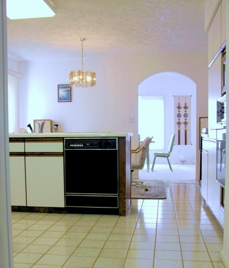 5335 Silver Fox Road Roanoke, VA 24018 - Photo 10 of 11 KITCHEN 2