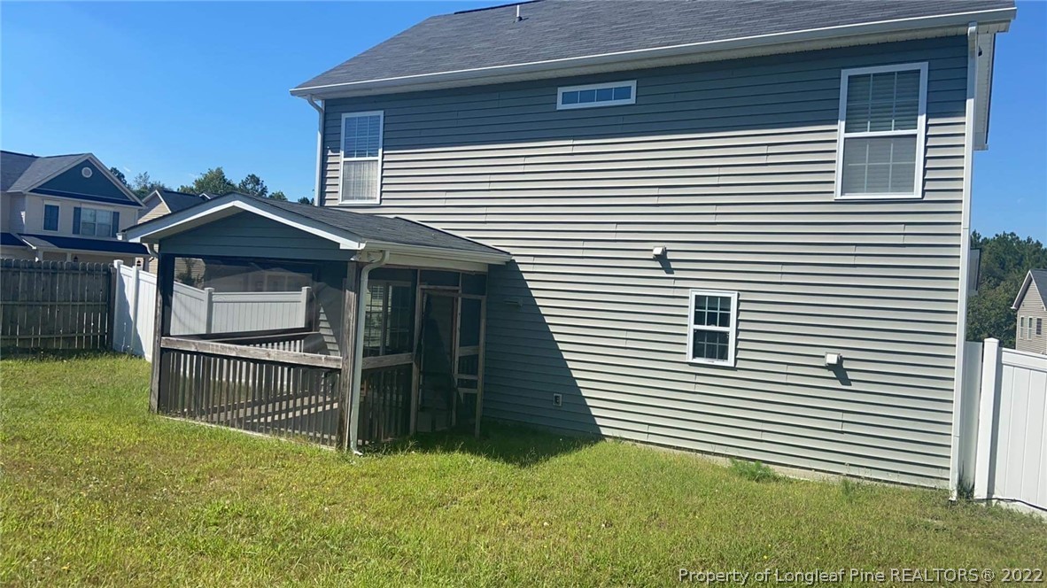 12 Agdon Landing Cameron, NC 28326 - Photo 2 of 3 a backyard of a house