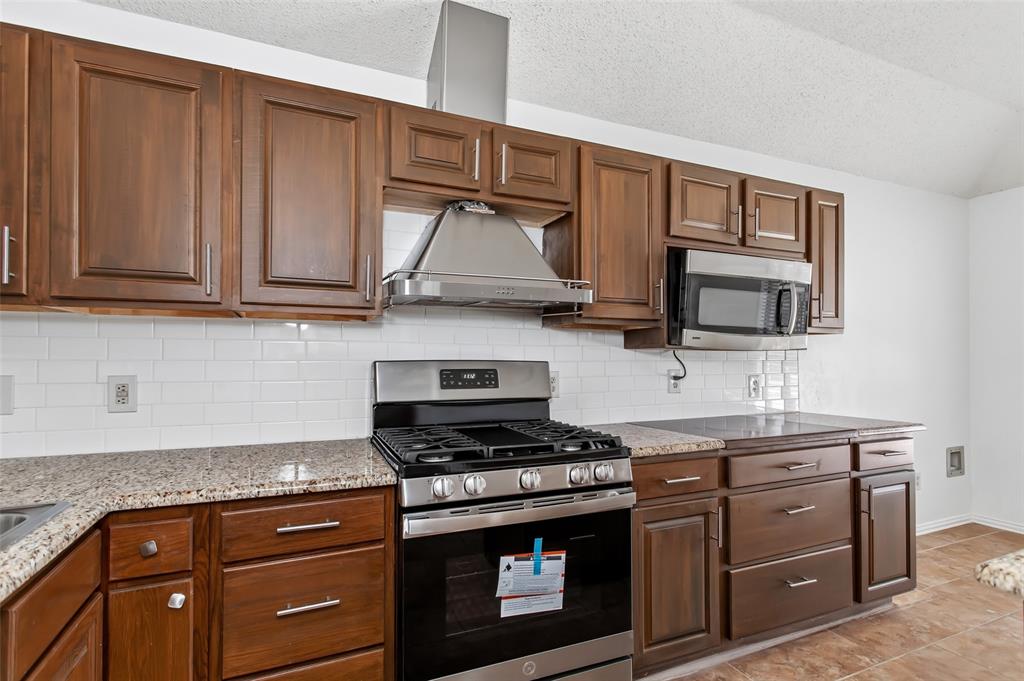 6610 Falcon Street Rowlett, TX 75089 - Photo 11 of 32