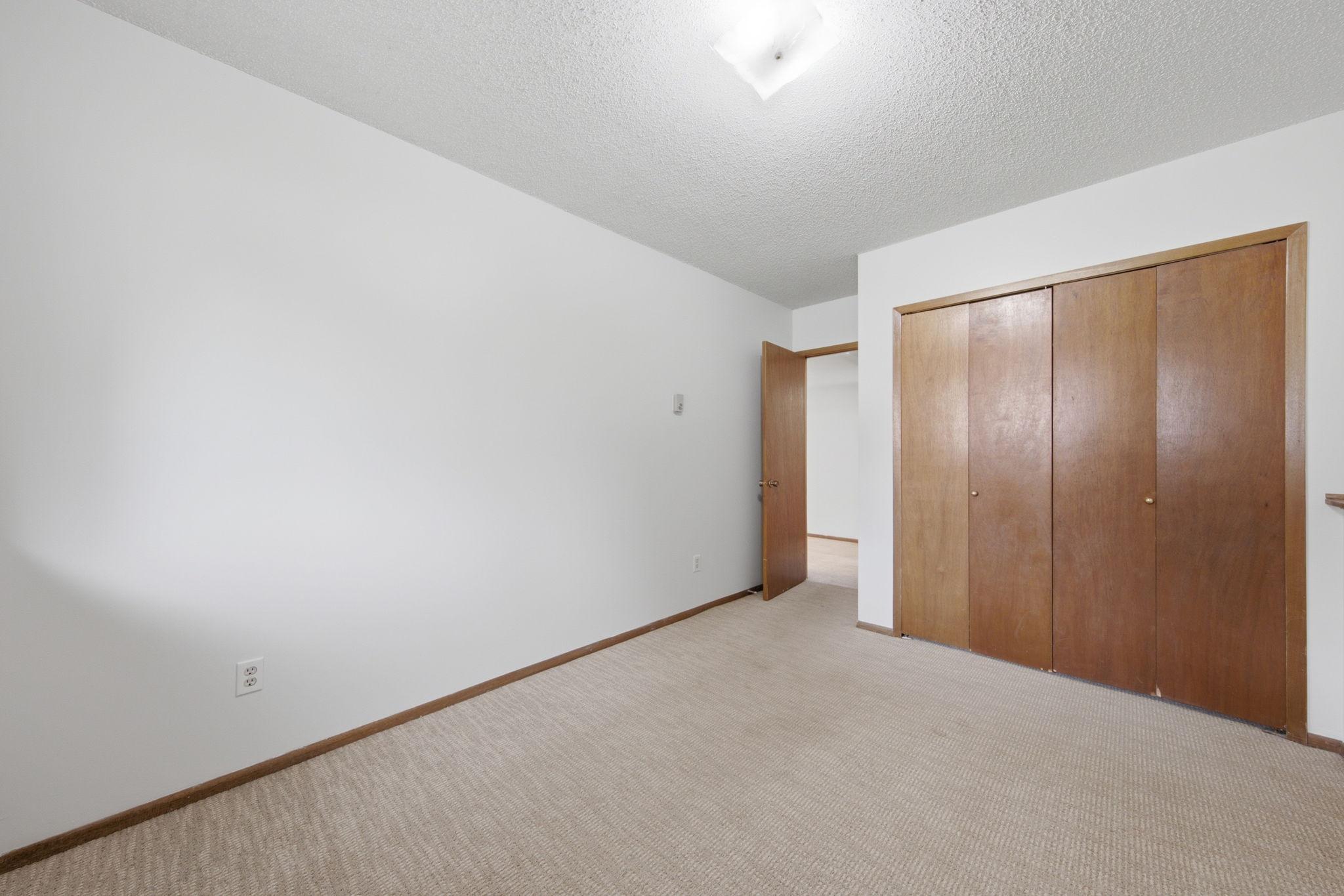 14700 Embry Path Apple Valley, MN 55124 - Photo 21 of 33
