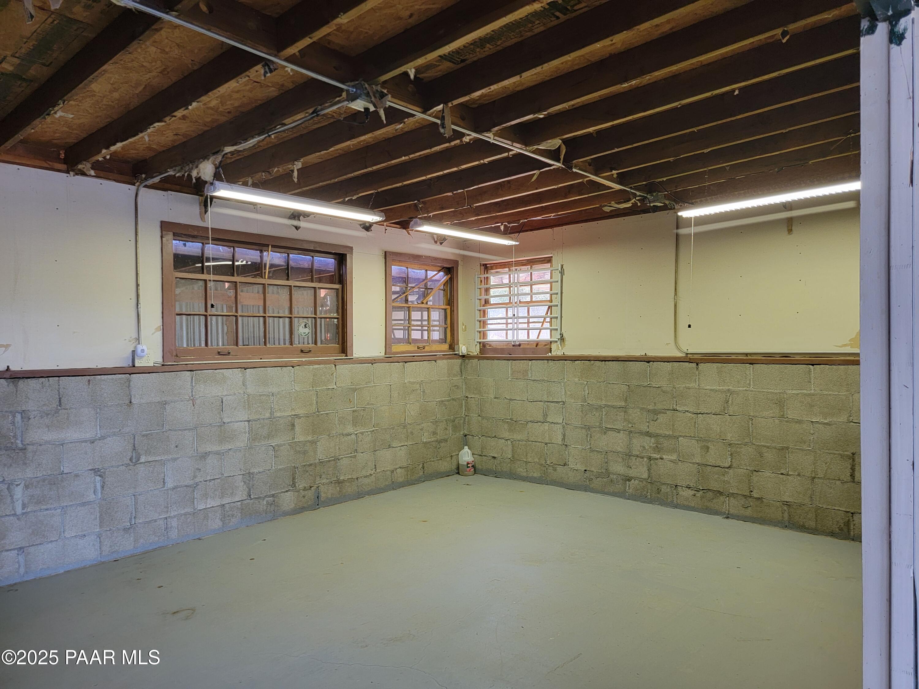 17180 West Model Creek Road Kirkland, AZ 86332 - Photo 53 of 53 a view of outdoor space