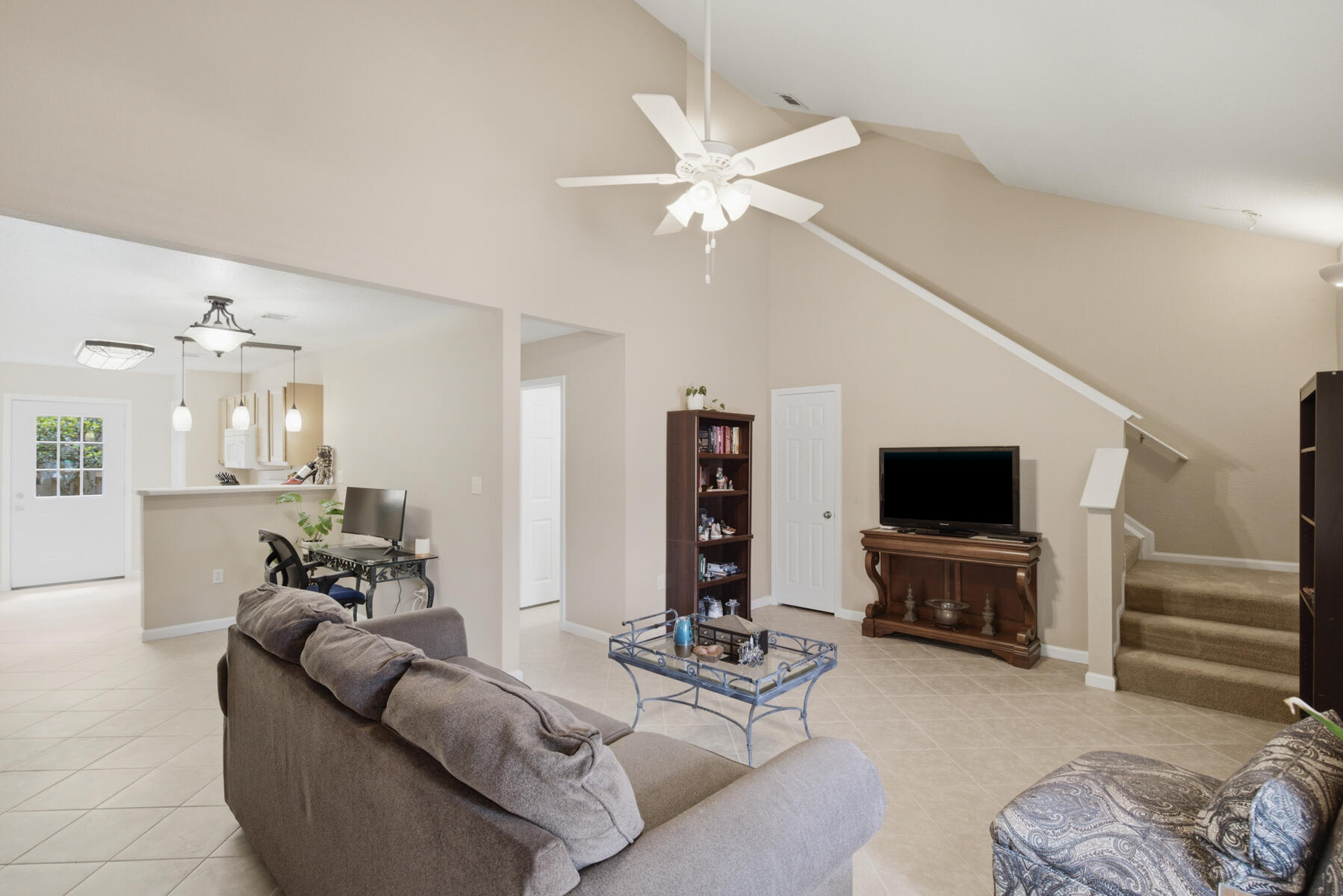 1014 Airport Road, Unit 173 Destin, FL 32541 - Photo 4 of 18 Tile Floors