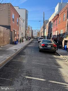 1214 Peters Street Philadelphia, PA 19147 - Photo 2 of 4 Dead end street