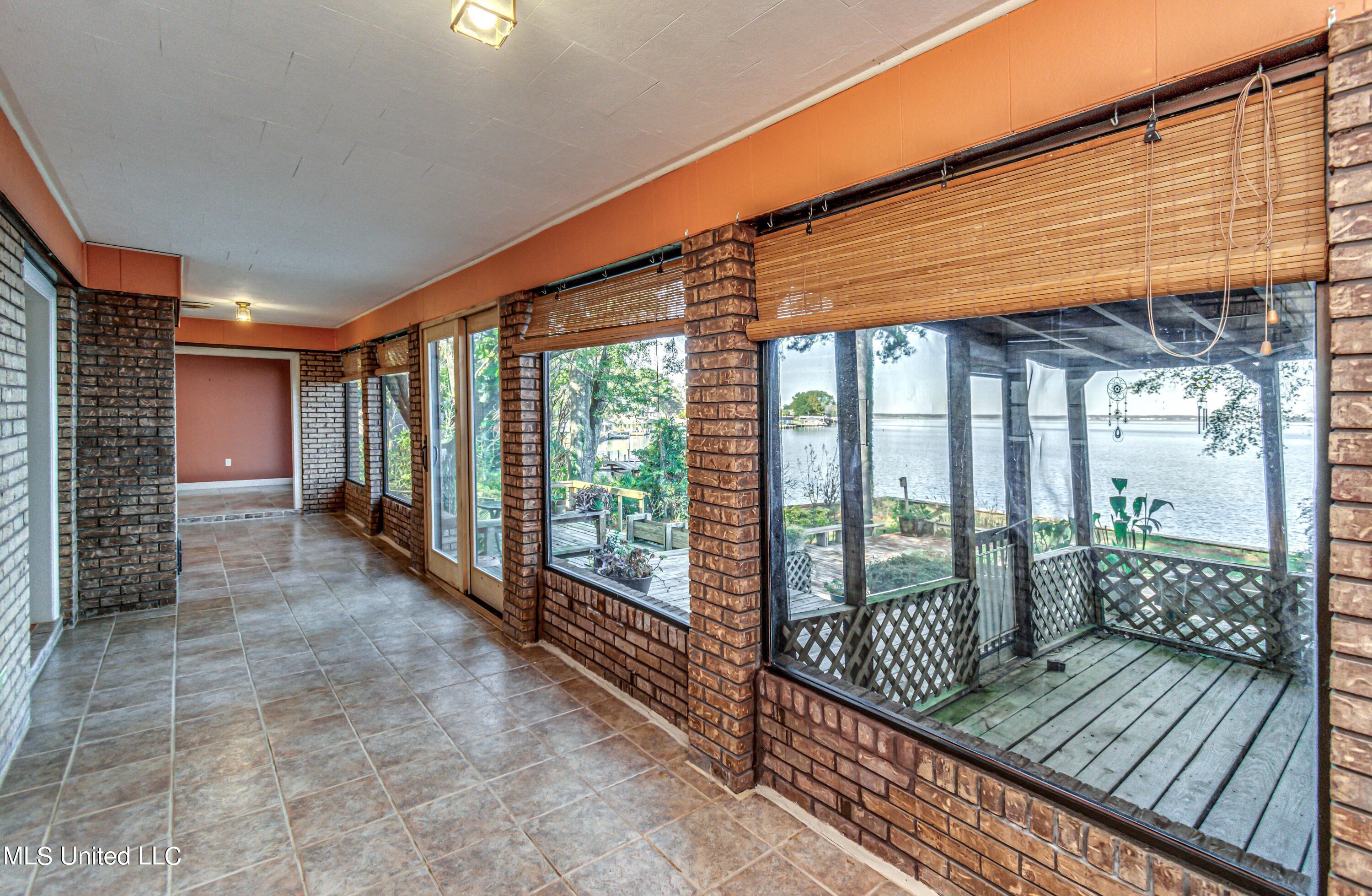 101 Sandpiper Road Brandon, MS 39047 - Photo 17 of 26 Sunroom