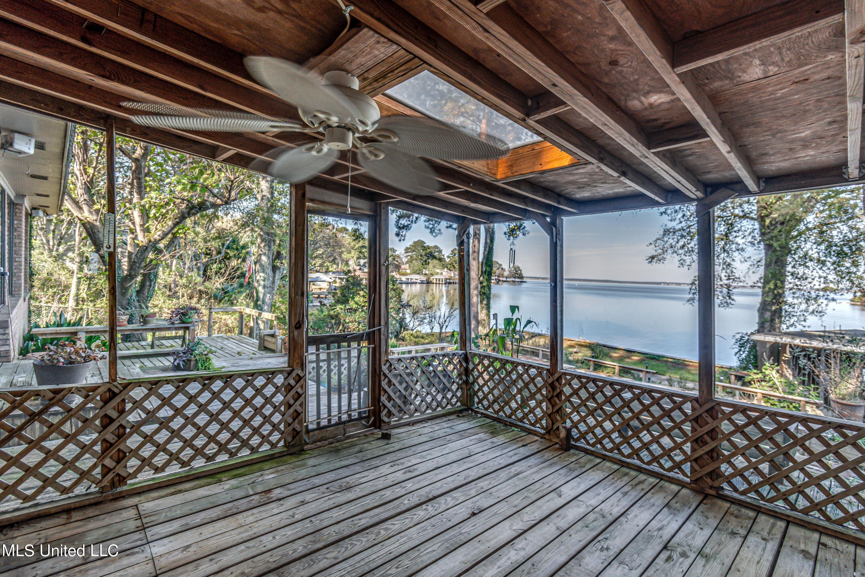 101 Sandpiper Road Brandon, MS 39047 - Photo 18 of 26 Screened Porch