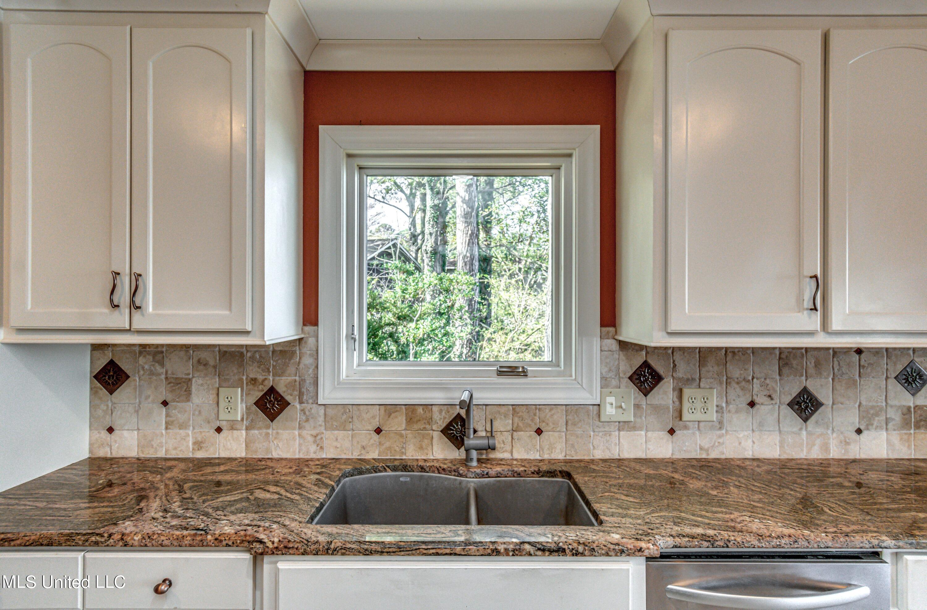 101 Sandpiper Road Brandon, MS 39047 - Photo 7 of 26 Kitchen View