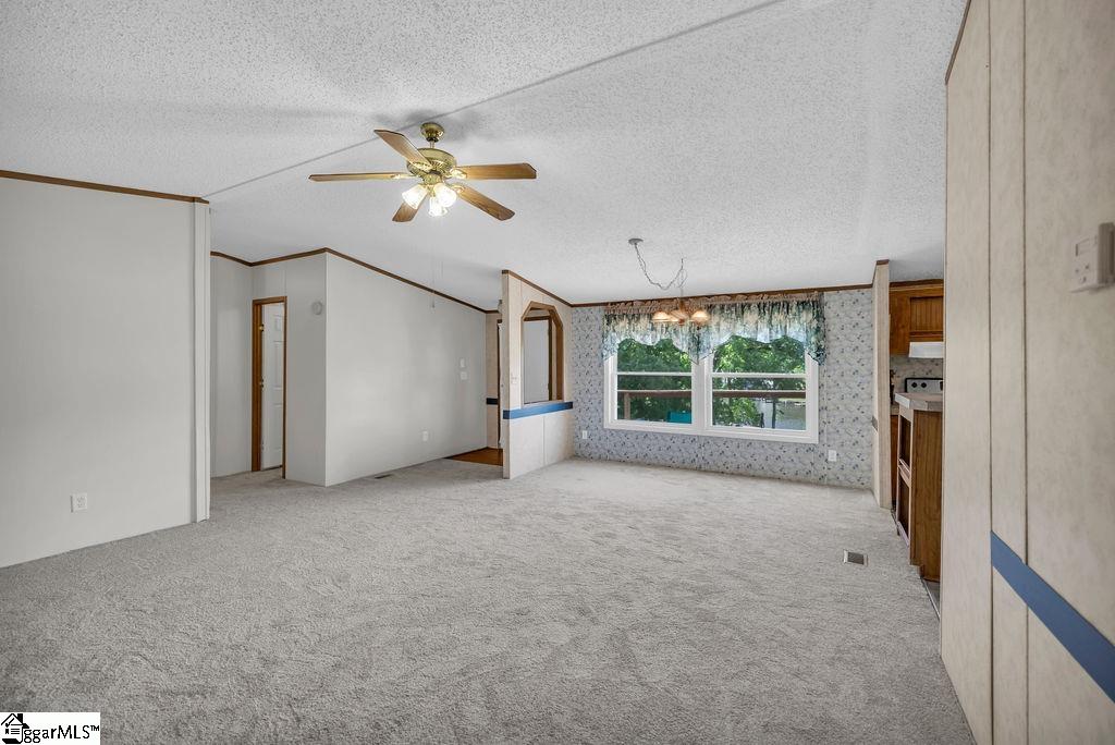 90 East Stagecoach Road Cross Hill, SC 29332 - Photo 4 of 38