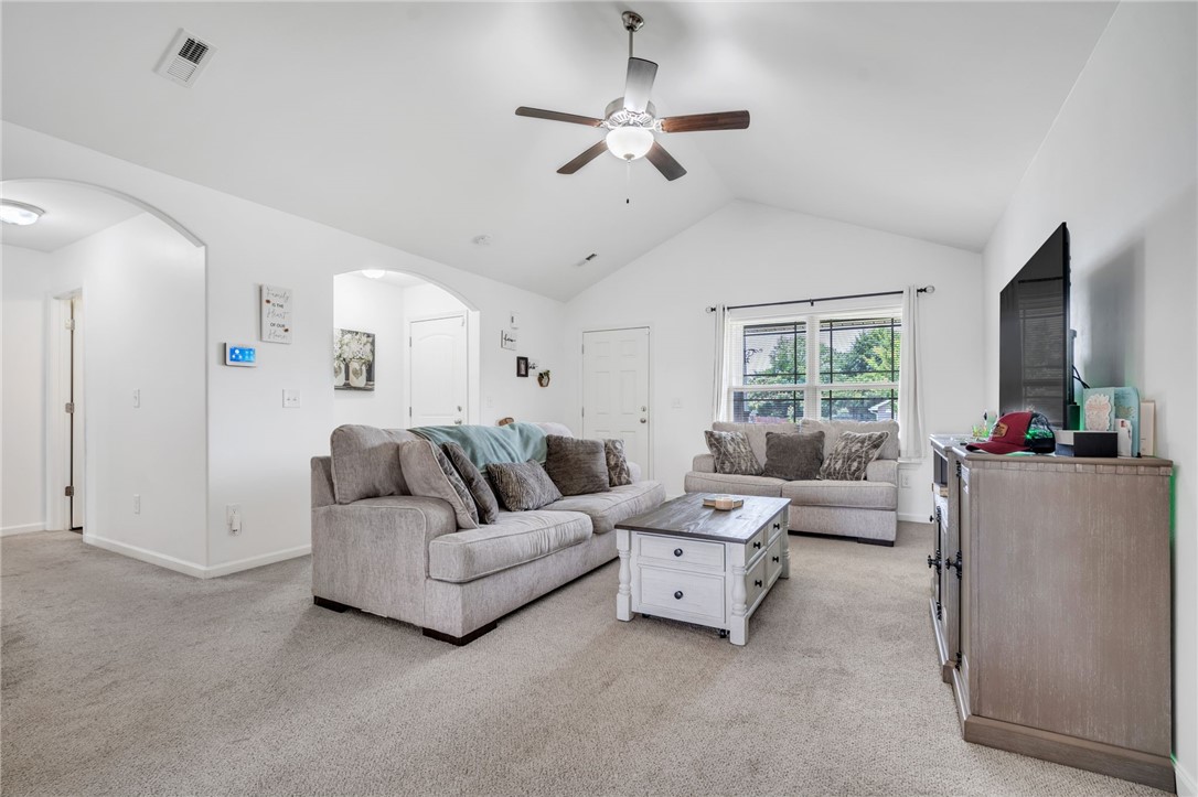 108 Veranda Circle Pendleton, SC 29670 - Photo 2 of 31