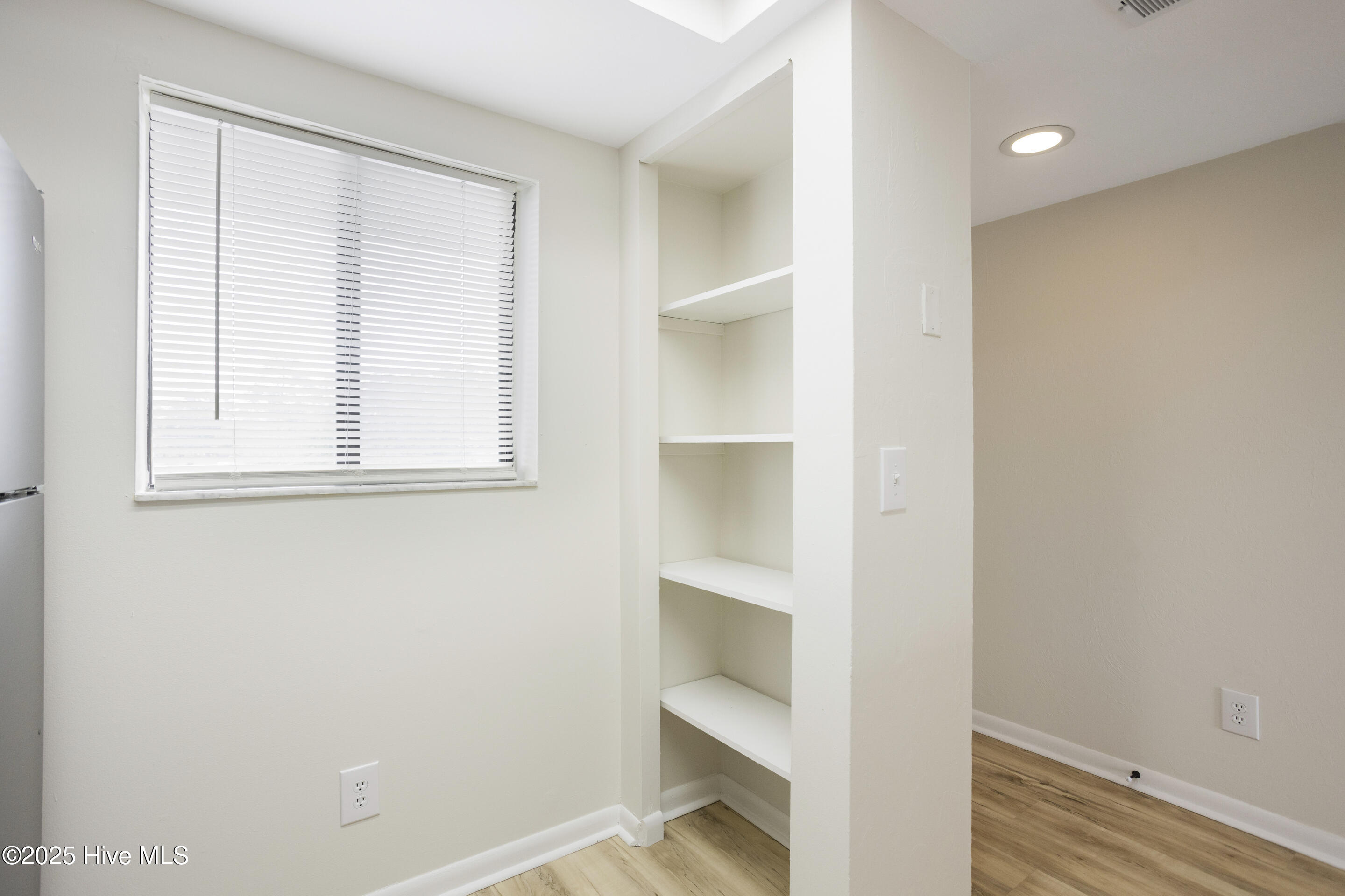 4459 Holly Tree Road Wilmington, NC 28412 - Photo 8 of 32 Storage