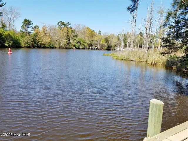 $39,900 | 461 Country Club Drive West, Arapahoe, NC 28510