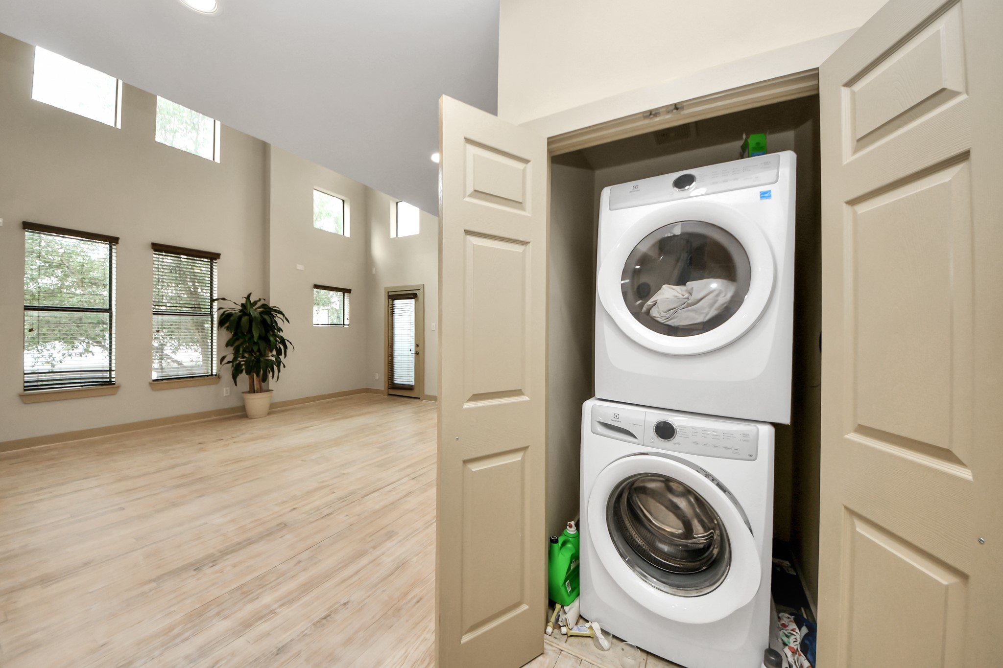 4510 Inker Street, Unit B Houston, TX 77007 - Photo 15 of 43 The washer and dryer are conveniently located in the second story.