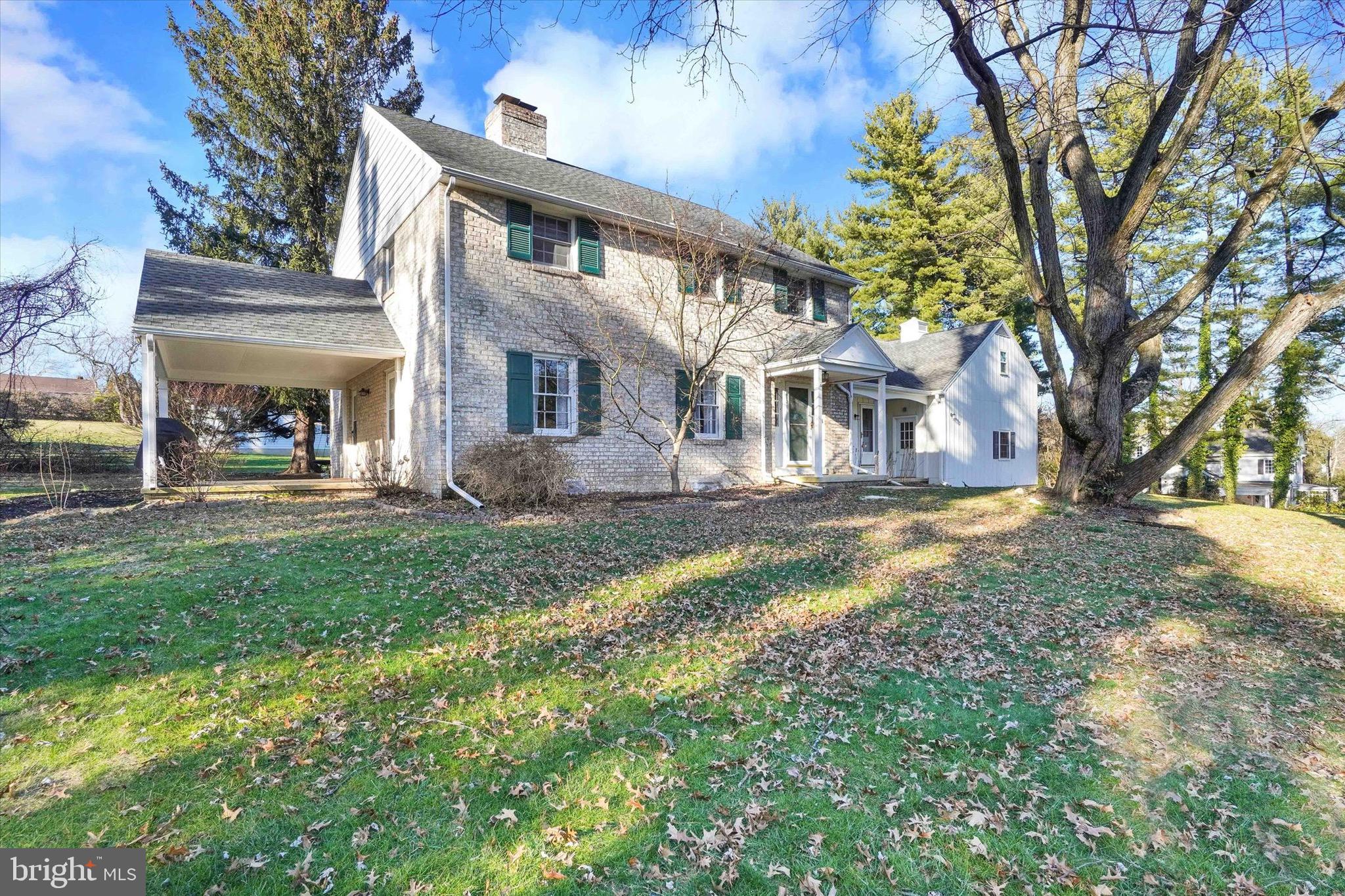2016 Crescent Road York, PA 17403 - Photo 4 of 34