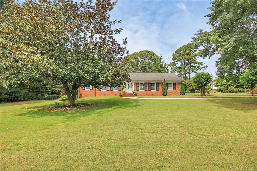 114 Ridge Avenue Clover, SC 29710 - Photo 3 of 47