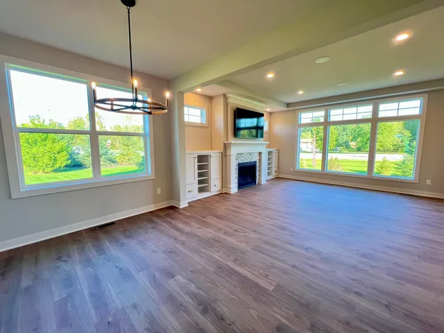 $818,000 | 10991 23rd Street Northeast, St. Michael, MN 55376