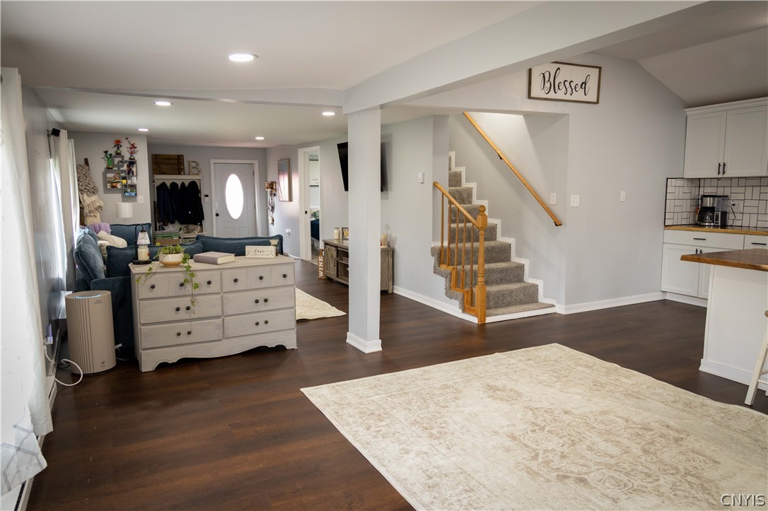 11 Kingdom Road Volney, NY 13126 - Photo 7 of 23