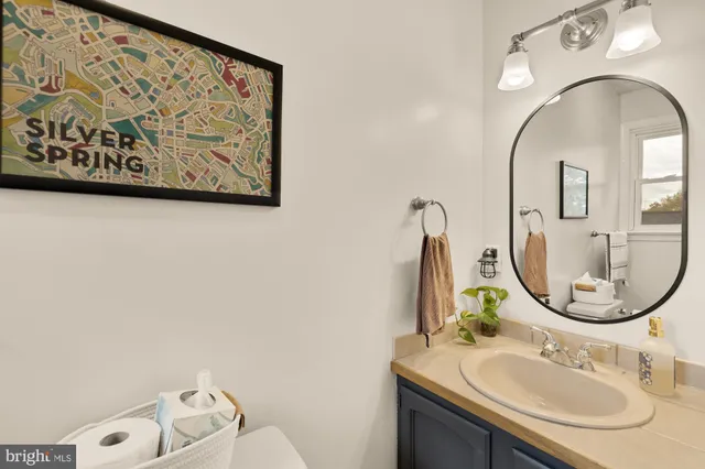 $3,250 | 11612 Galt Avenue, Silver Spring, MD 20902