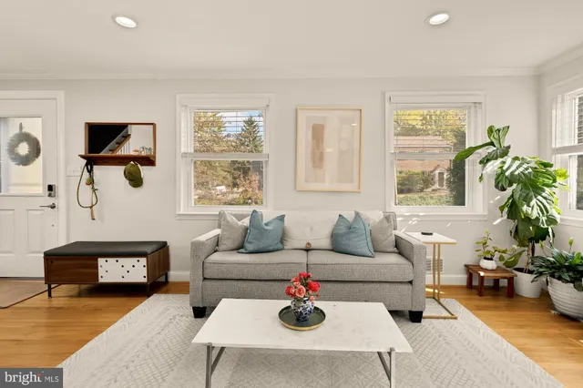 $3,250 | 11612 Galt Avenue, Silver Spring, MD 20902