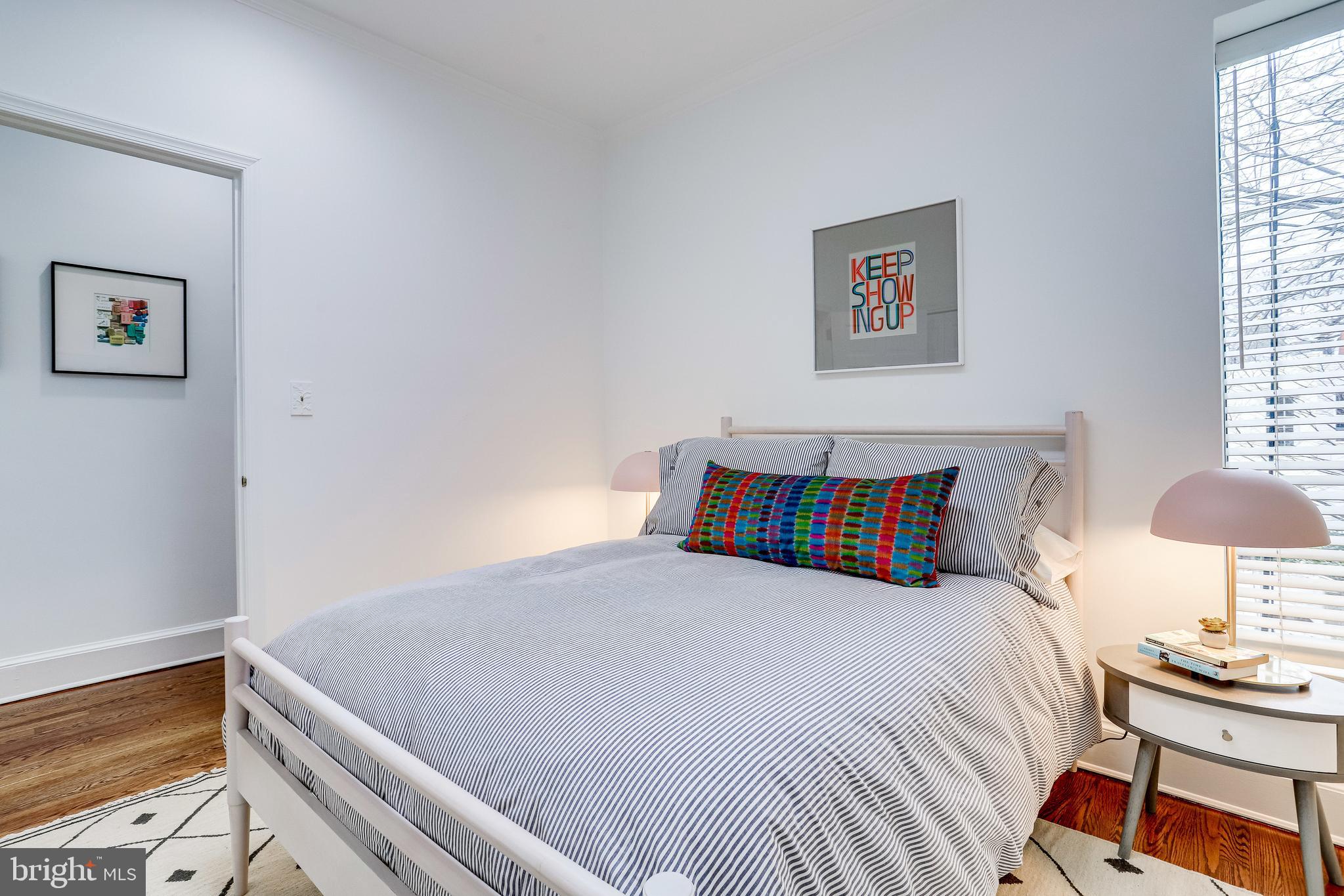 421 First Street Southeast Washington, DC 20003 - Photo 27 of 64 Middle BR looking to hallway