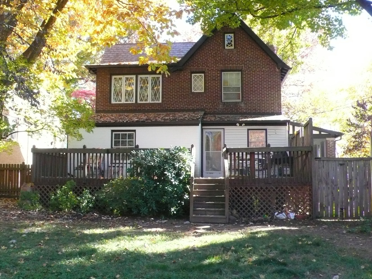 1887 Arlington Road Southwest Roanoke, VA 24015 - Photo 18 of 21 Back View of House
