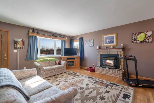 $219,900 | 106 Edison Boulevard, Silver Bay, MN 55614