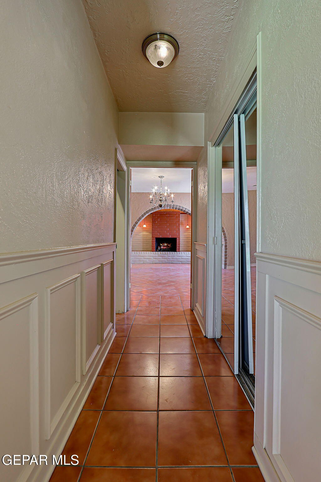 122 North Pendell Road El Paso, TX 79905 - Photo 11 of 62 10-web-or-mls-IMG_9596
