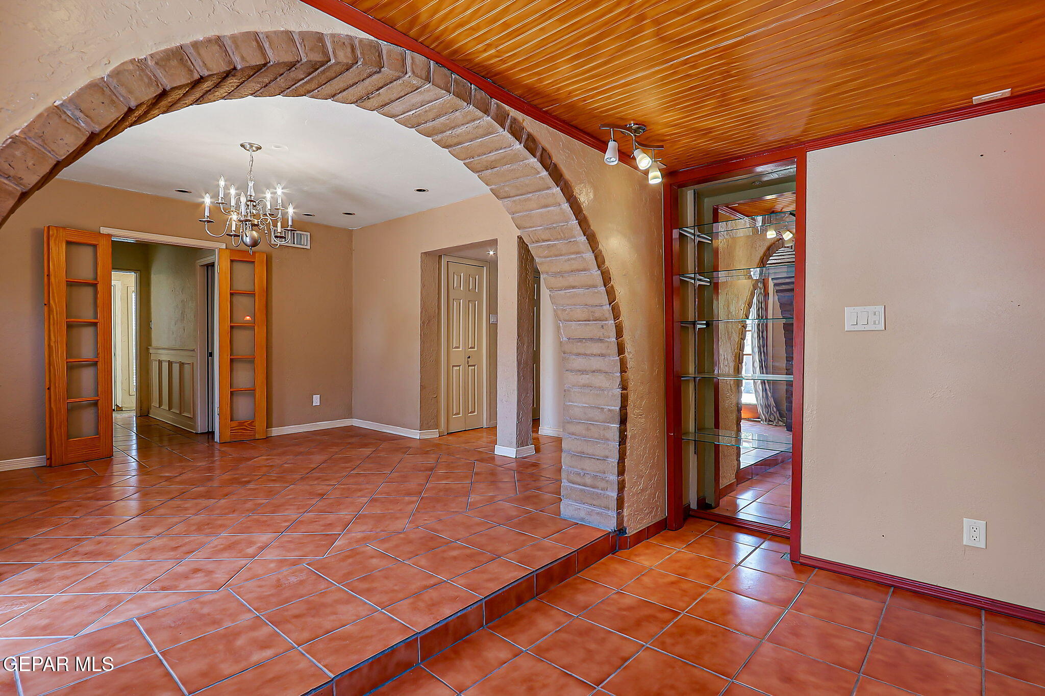 122 North Pendell Road El Paso, TX 79905 - Photo 32 of 62 57-web-or-mls-IMG_9939