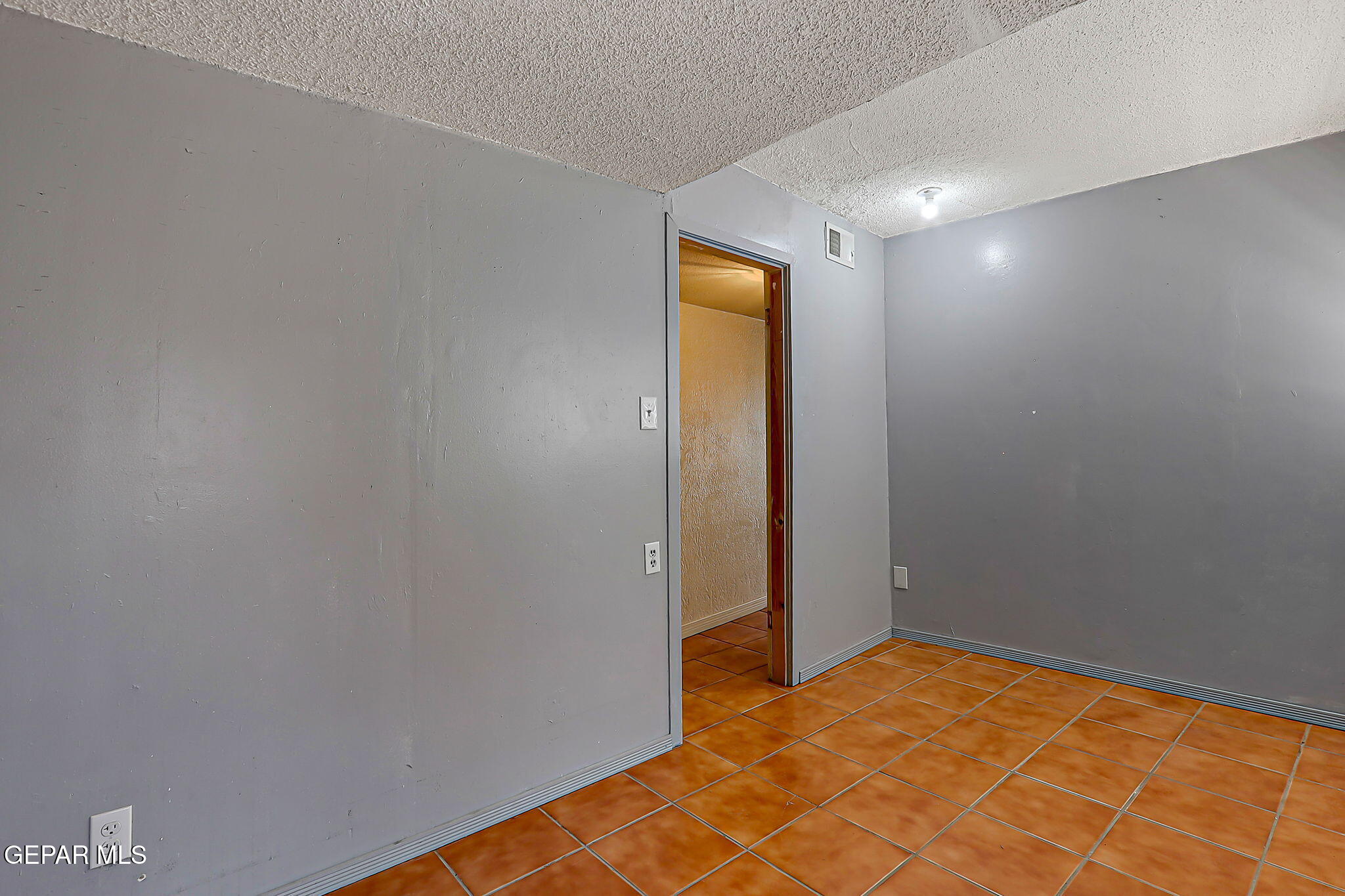 122 North Pendell Road El Paso, TX 79905 - Photo 41 of 62 49-web-or-mls-IMG_9877