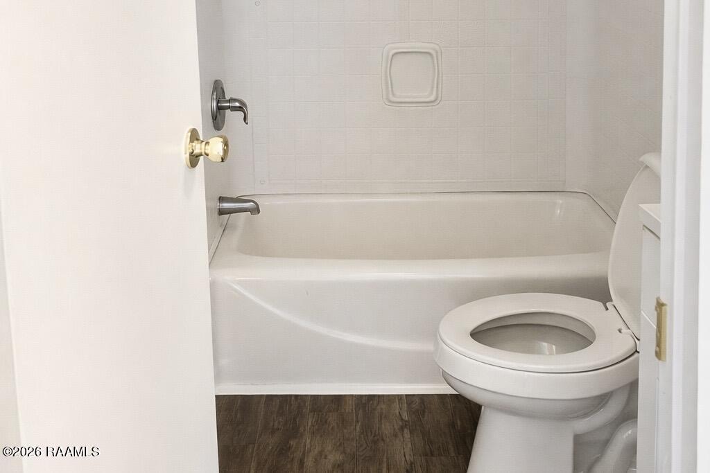 1968 Greenwood Road Ville Platte, LA 70586 - Photo 9 of 11 Bathroom