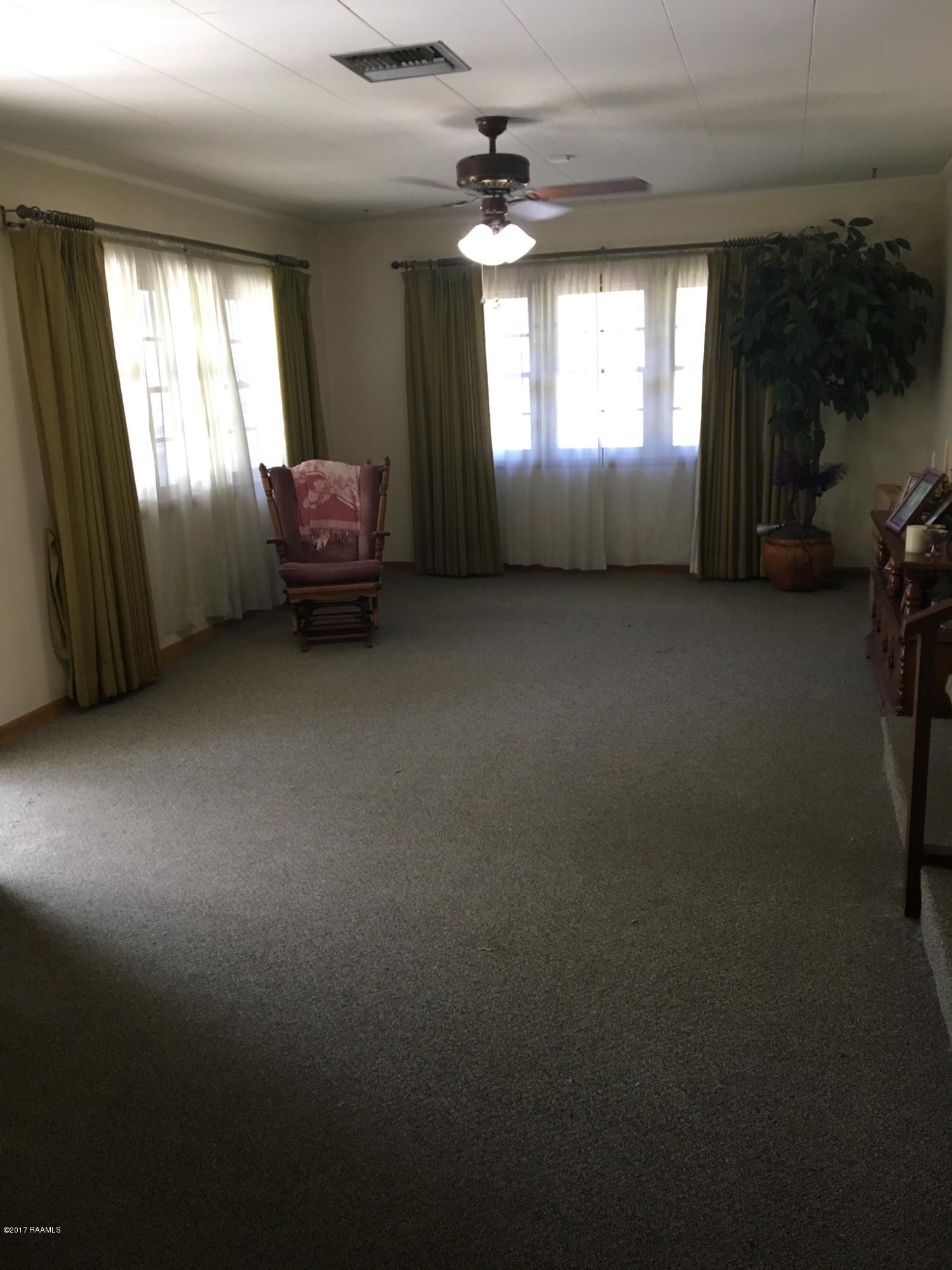316 South Coolidge Street Church Point, LA 70525 - Photo 5 of 8 316 S Coolidge Living