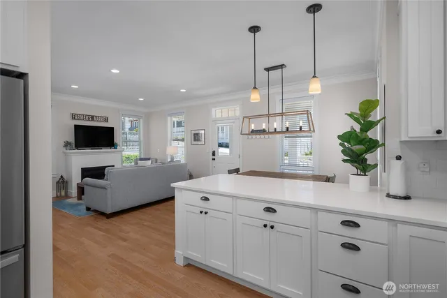 $949,000 | 94 Horizon Street, Pacific Beach, WA 98571