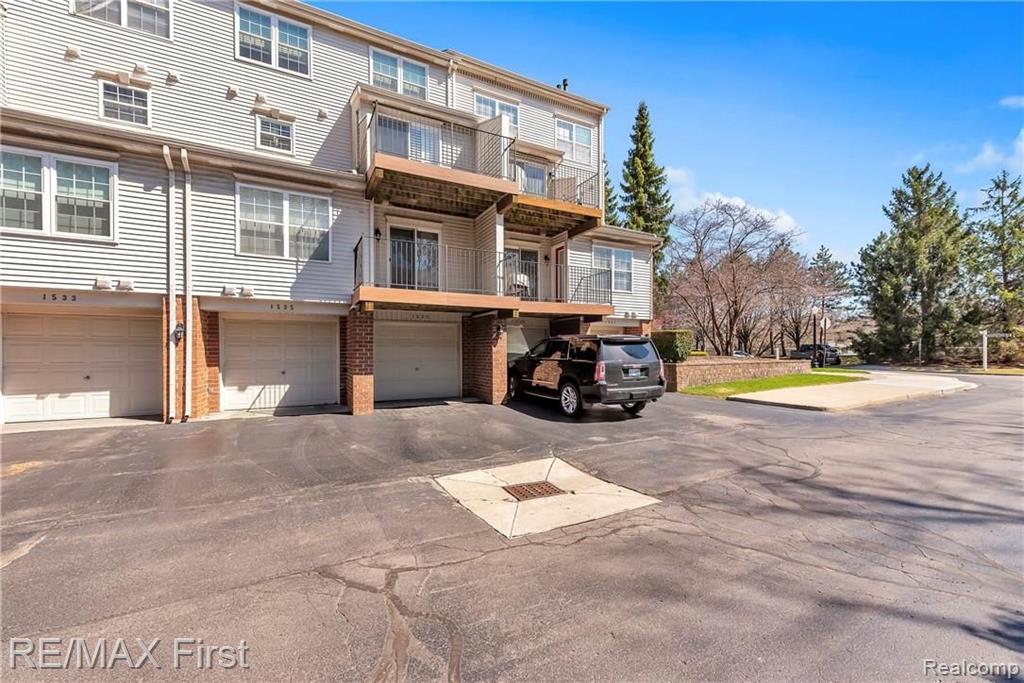 1541 Chesapeake Road Royal Oak, MI 48067 - Photo 31 of 32