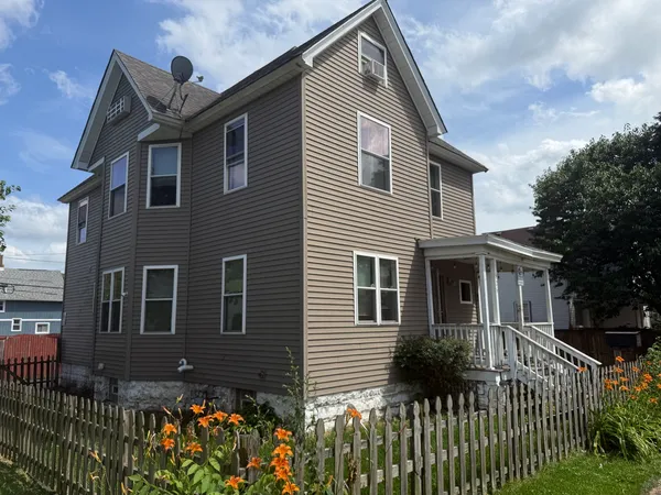 $269,900 | 426 North Hickory Street, Joliet, IL 60435