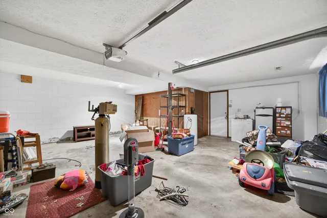 $256,000 | 600 Forest Drive, Bloomfield, IN 47424