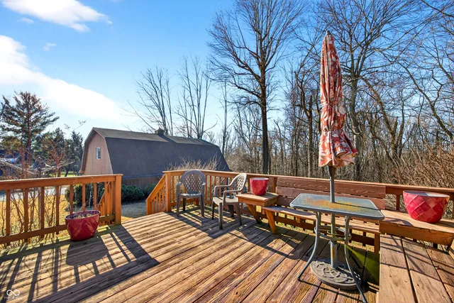 $256,000 | 600 Forest Drive, Bloomfield, IN 47424