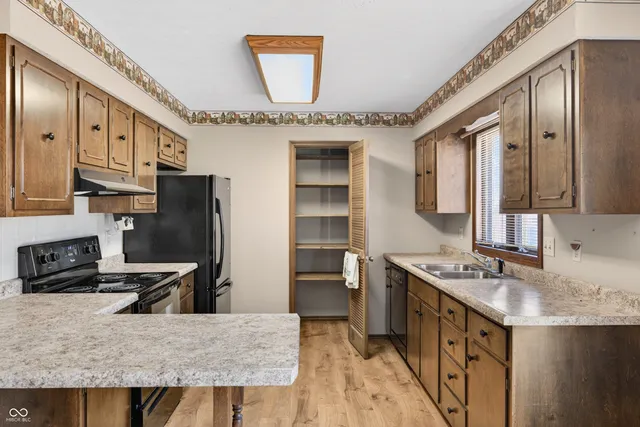 $256,000 | 600 Forest Drive, Bloomfield, IN 47424