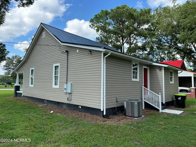 $149,000 | 702 North Church Street, Conway, NC 27820