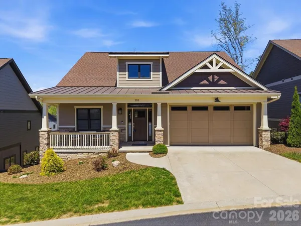 $799,999 | 202 Sports Village Drive, Hendersonville, NC 28739