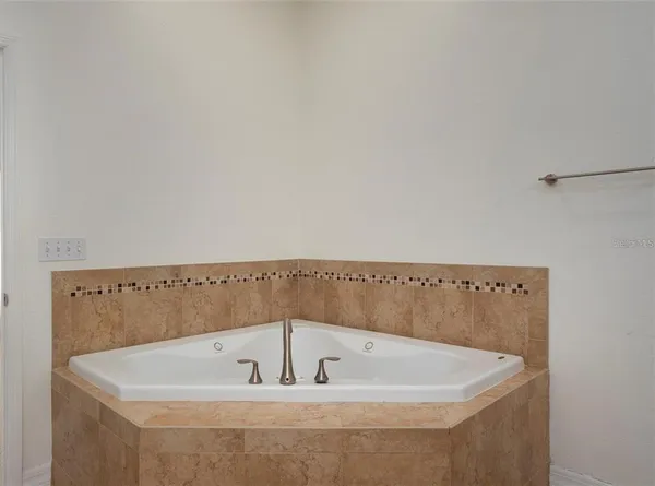 $4,950 | 4113 West McKay Avenue, Tampa, FL 33609