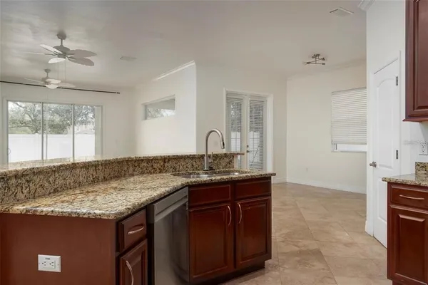 $4,950 | 4113 West McKay Avenue, Tampa, FL 33609