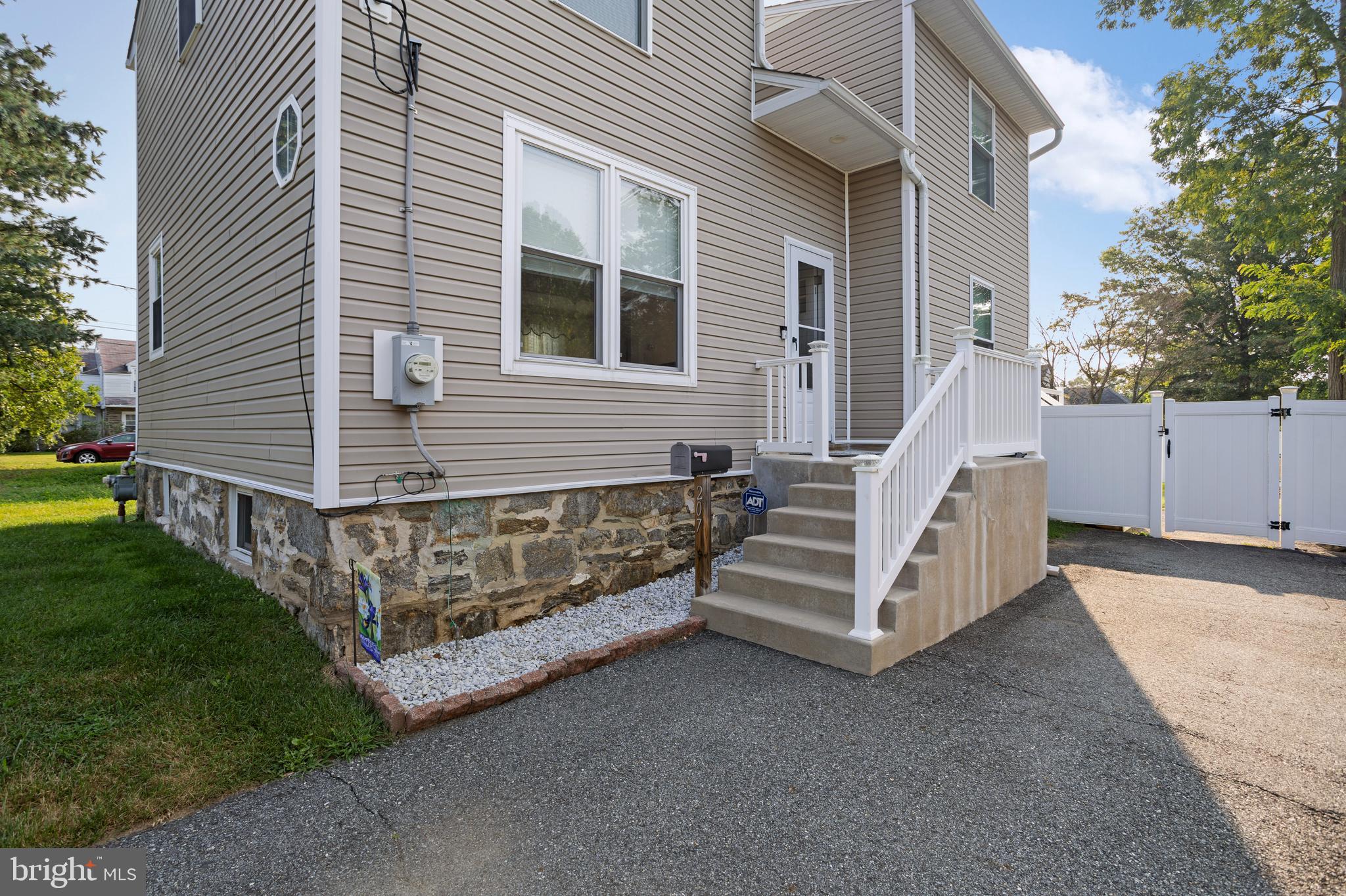 207 Ryanard Road Wallingford, PA 19086 - Photo 1 of 29 Gallery Image 1