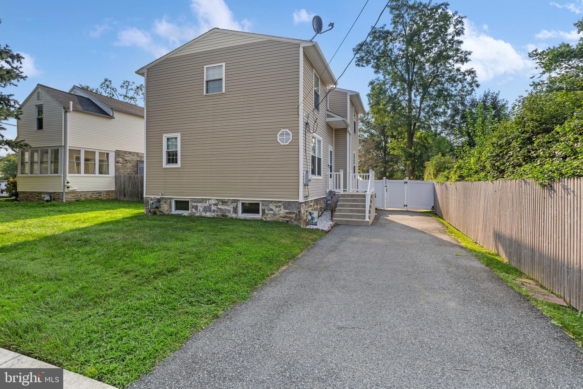 207 Ryanard Road Wallingford, PA 19086 - Photo 2 of 29 Gallery Image 2