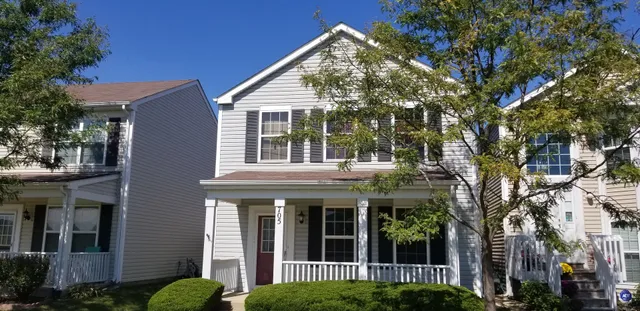 $2,080 | 705 Four Seasons Boulevard, Aurora, IL 60504