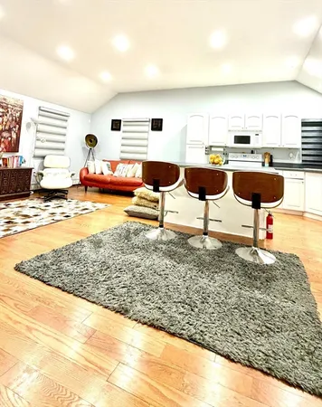 $389,900 | 33 Winter Street, Unit 2, Franklin, MA 02038