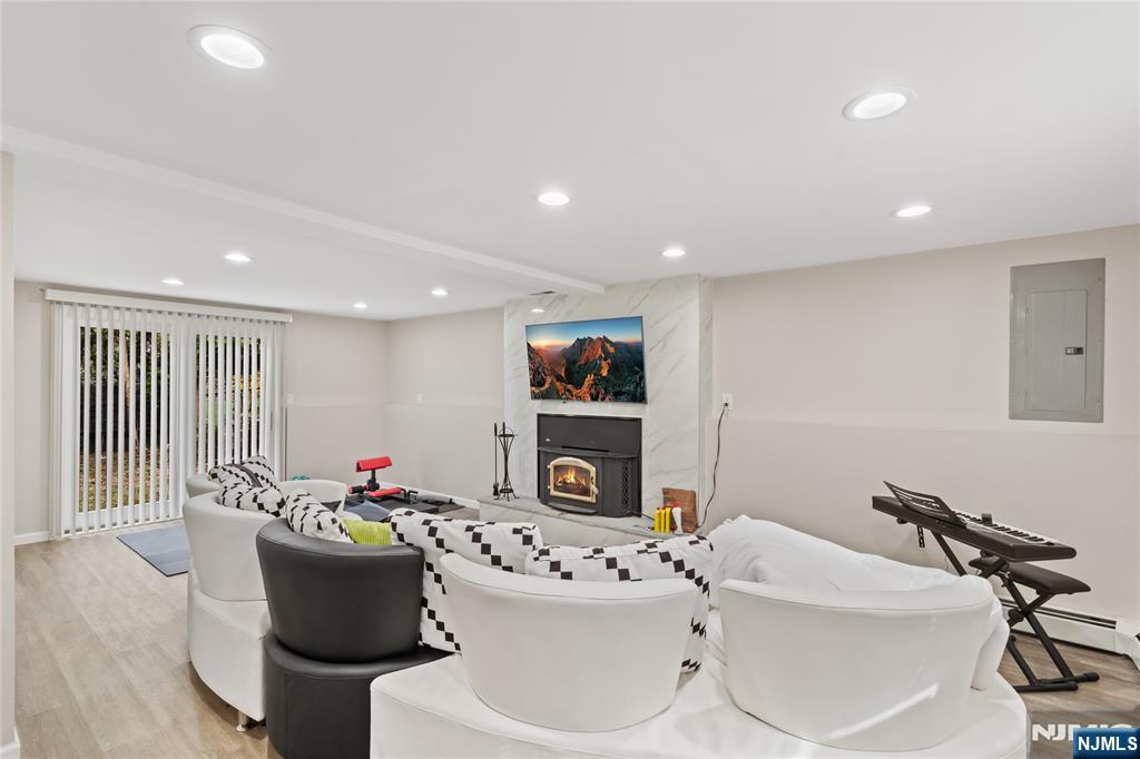 13 Hunters Lane Andover, NJ 07821 - Photo 18 of 35